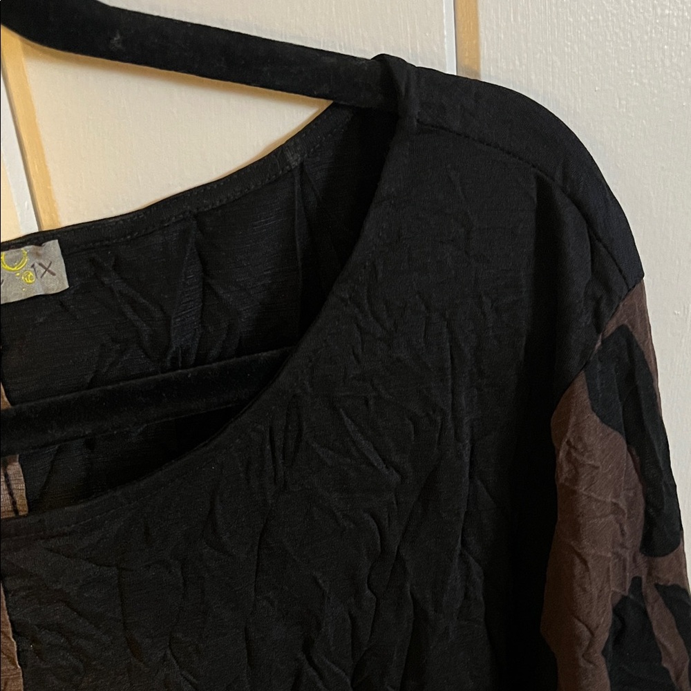 Chic Black and Brown Long Sleeve Women's Top - Picture 4 of 5